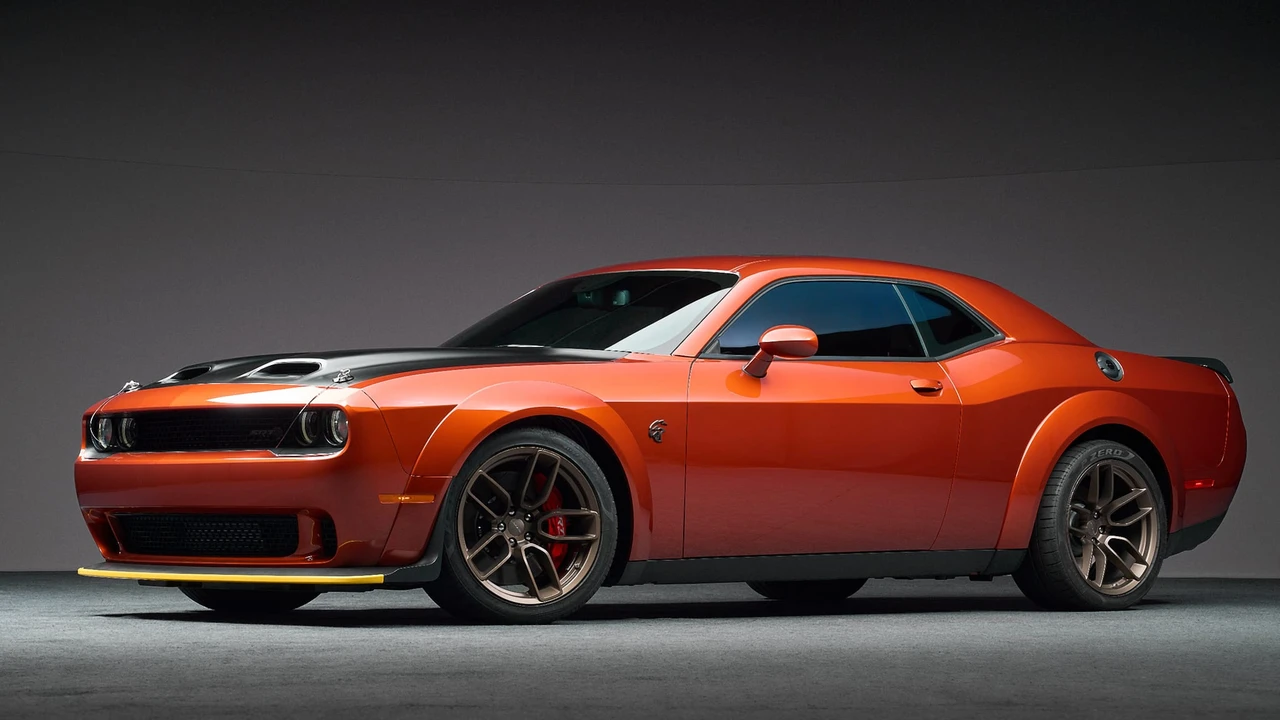 2022 Dodge Challenger SRT Hellcat 3rd Gen - Image 2 of 31