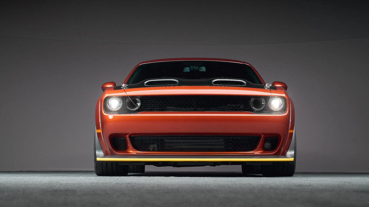 2022 Dodge Challenger SRT Hellcat 3rd Gen - Image 4 of 31