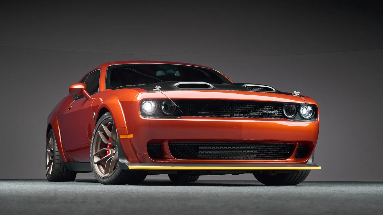 2022 Dodge Challenger SRT Hellcat 3rd Gen - Image 5 of 31