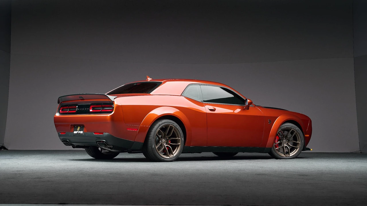 2022 Dodge Challenger SRT Hellcat 3rd Gen - Image 10 of 31