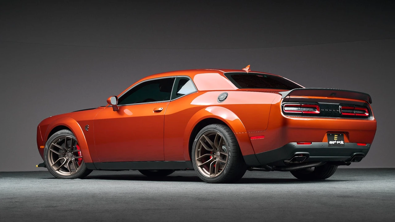 2022 Dodge Challenger SRT Hellcat 3rd Gen - Image 15 of 31