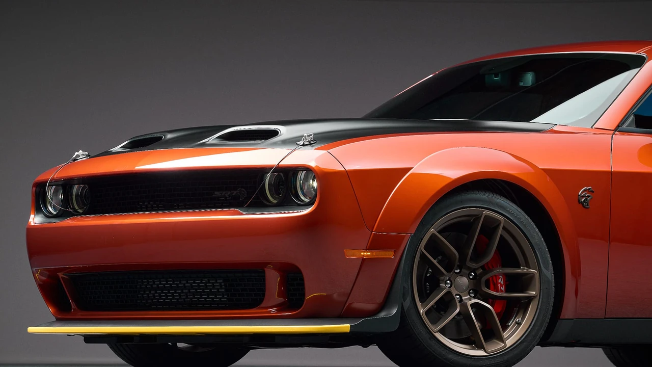 2022 Dodge Challenger SRT Hellcat 3rd Gen - Image 18 of 31