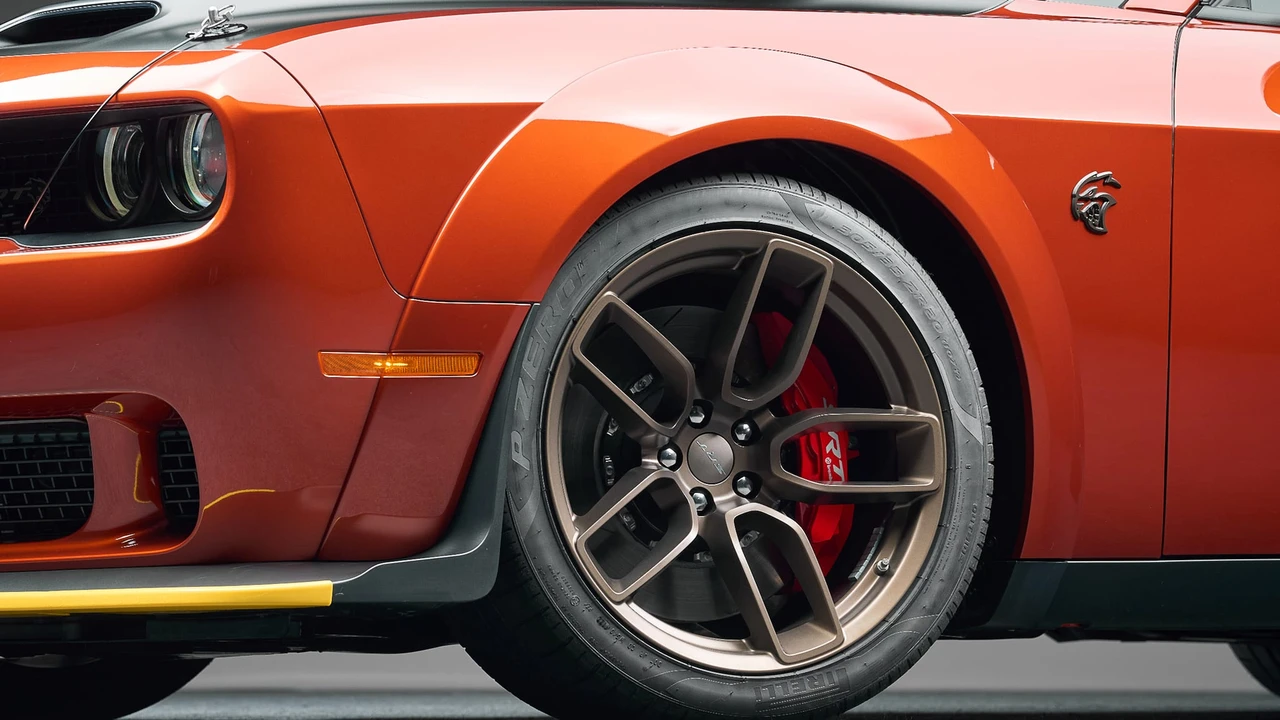 2022 Dodge Challenger SRT Hellcat 3rd Gen - Image 20 of 31
