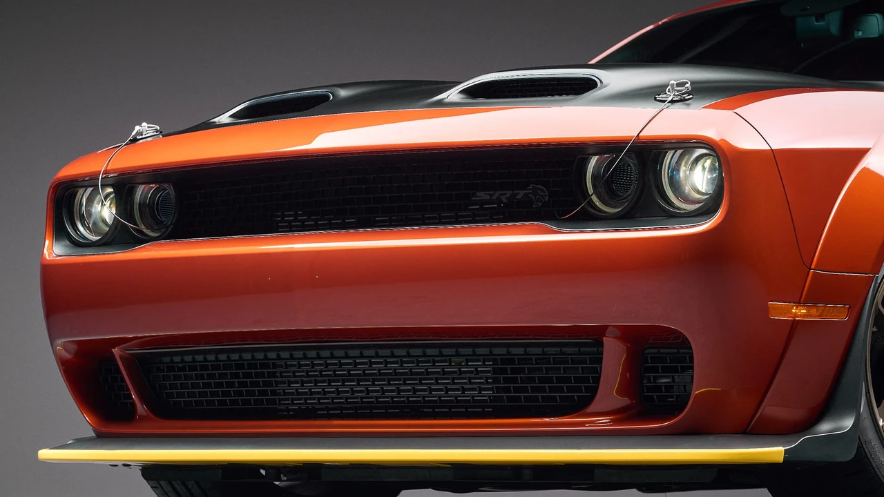 2022 Dodge Challenger SRT Hellcat 3rd Gen - Image 24 of 31