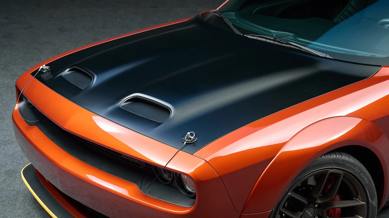 2022 Dodge Challenger SRT Hellcat 3rd Gen - Image 28 of 31