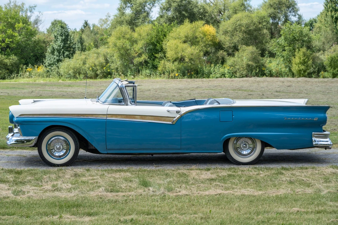 1957 Ford Fairlane 2nd Gen - Image 9 of 31