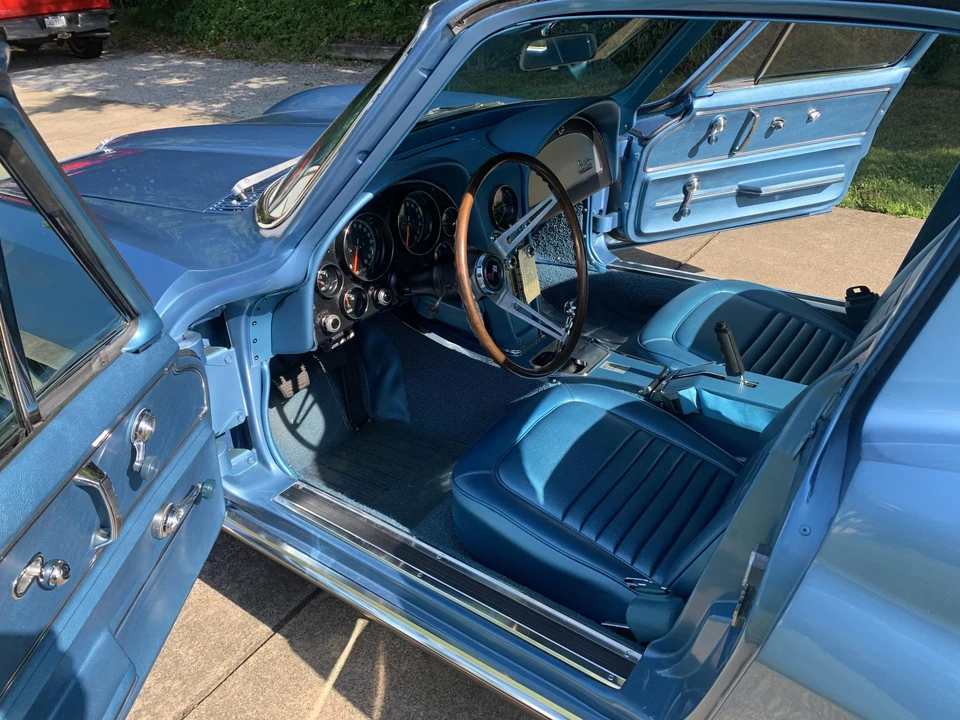 1967 Chevrolet Corvette C2 - Image 20 of 31