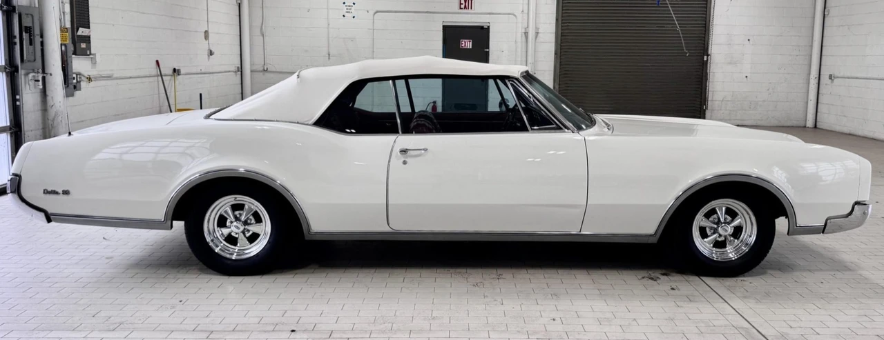 1967 Oldsmobile 88 - Image 3 of 8
