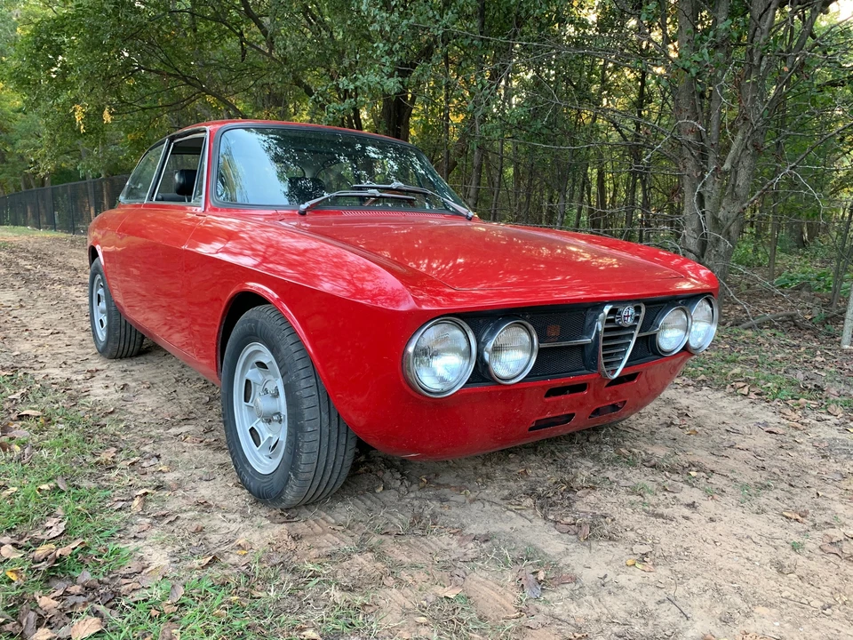 1974 Alfa Romeo 2000 GT Veloce - Image 26 of 31
