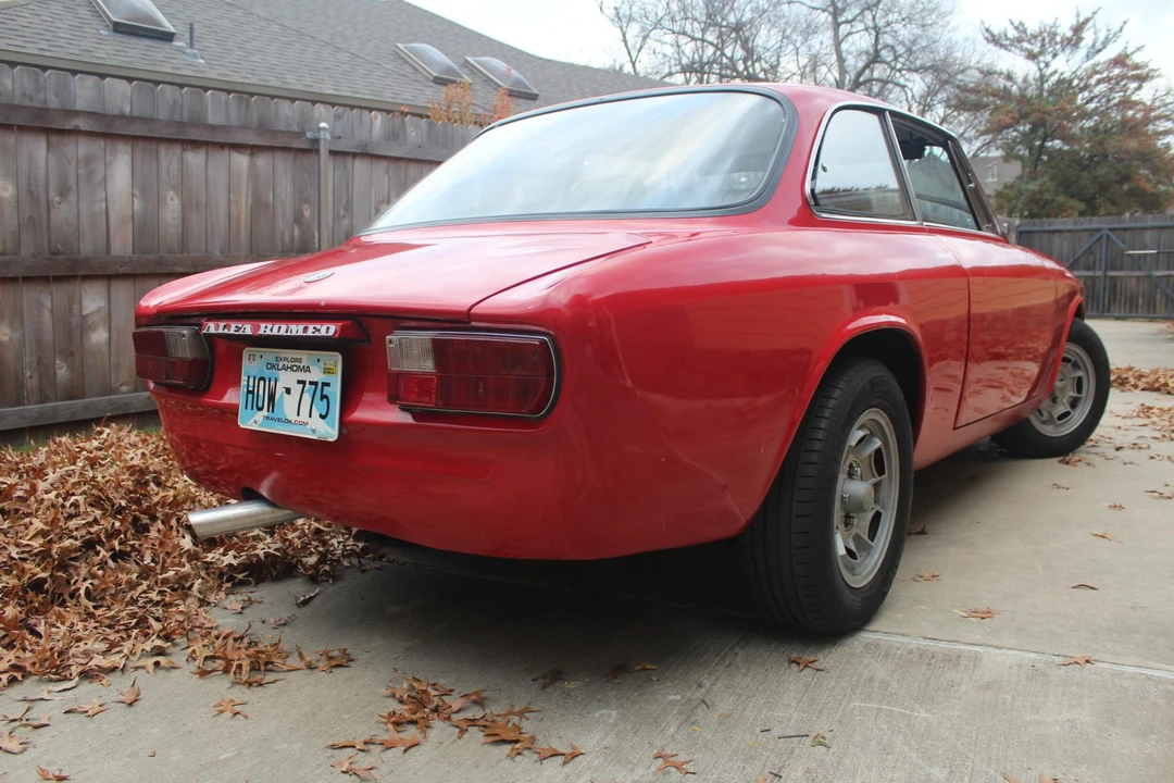 1974 Alfa Romeo 2000 GT Veloce - Image 17 of 31