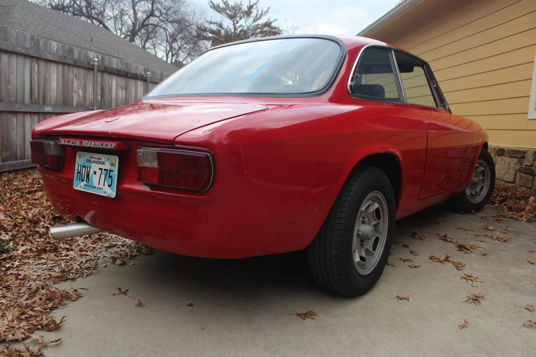1974 Alfa Romeo 2000 GT Veloce - Image 18 of 31