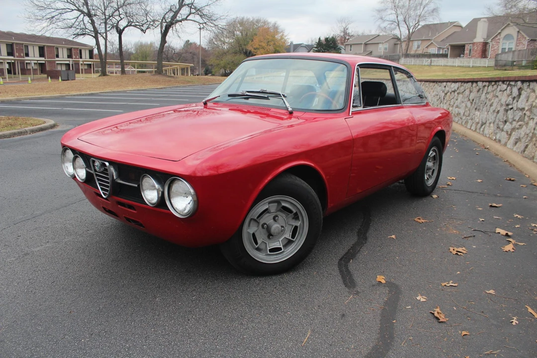 1974 Alfa Romeo 2000 GT Veloce - Image 2 of 31