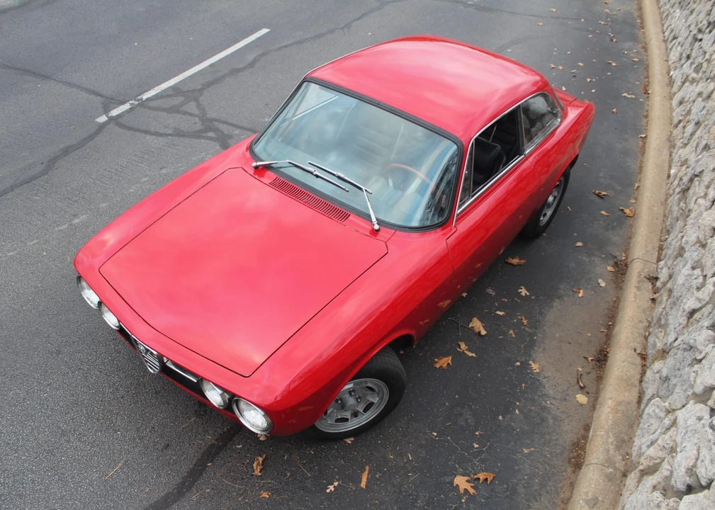 1974 Alfa Romeo 2000 GT Veloce - Image 6 of 31