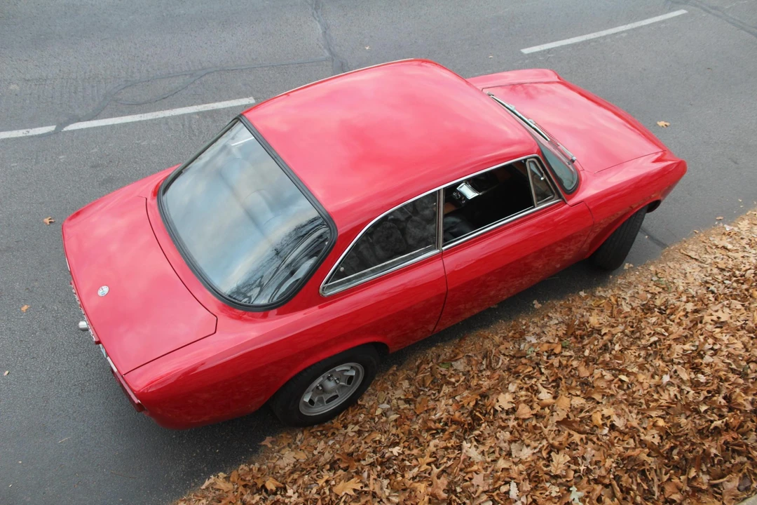 1974 Alfa Romeo 2000 GT Veloce - Image 21 of 31