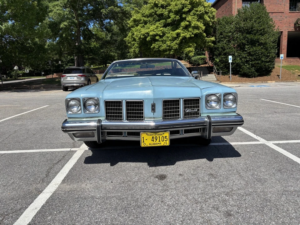 1975 Oldsmobile 88 - Image 3 of 31