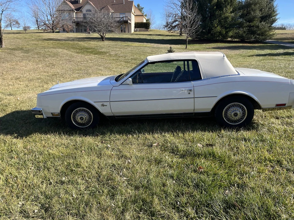 1983 Buick Riviera 4th-7th Gen - Image 7 of 31