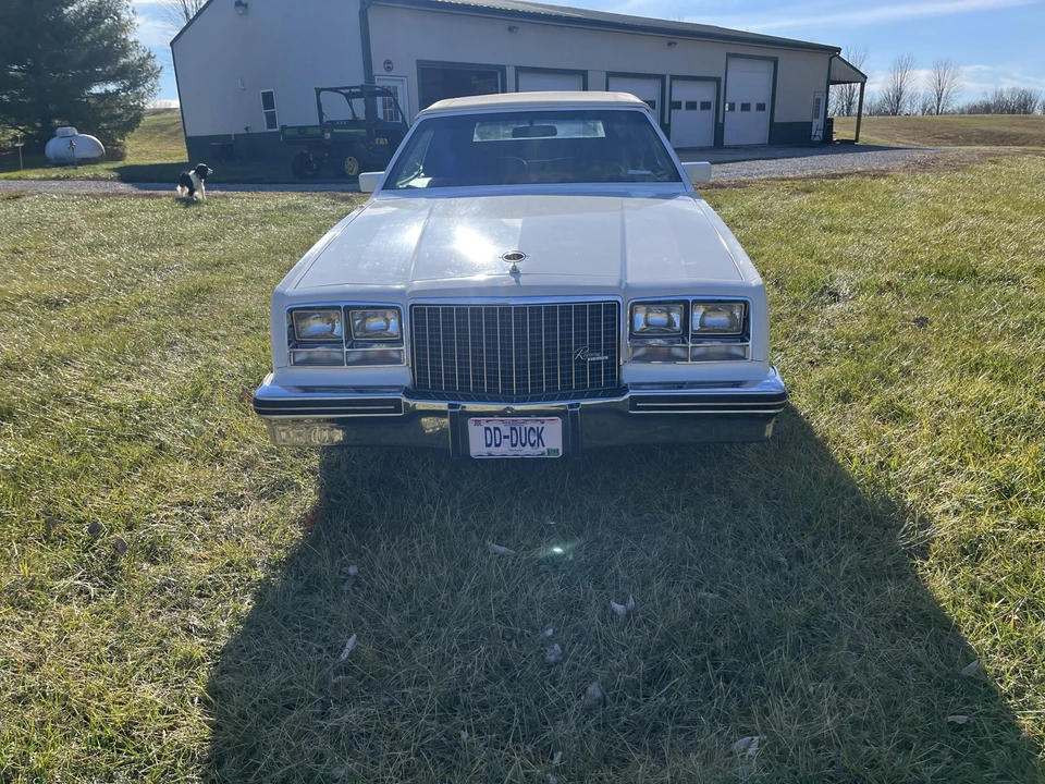 1983 Buick Riviera 4th-7th Gen - Image 10 of 31