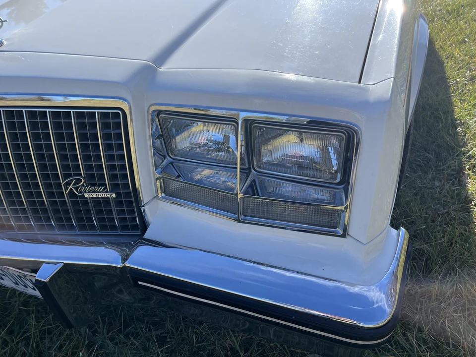 1983 Buick Riviera 4th-7th Gen - Image 13 of 31