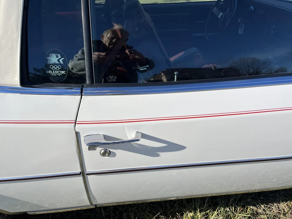 1983 Buick Riviera 4th-7th Gen - Image 24 of 31