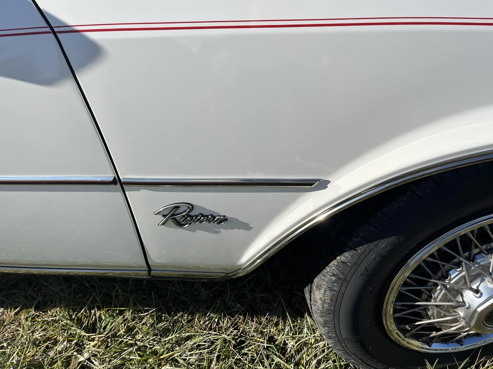 1983 Buick Riviera 4th-7th Gen - Image 25 of 31