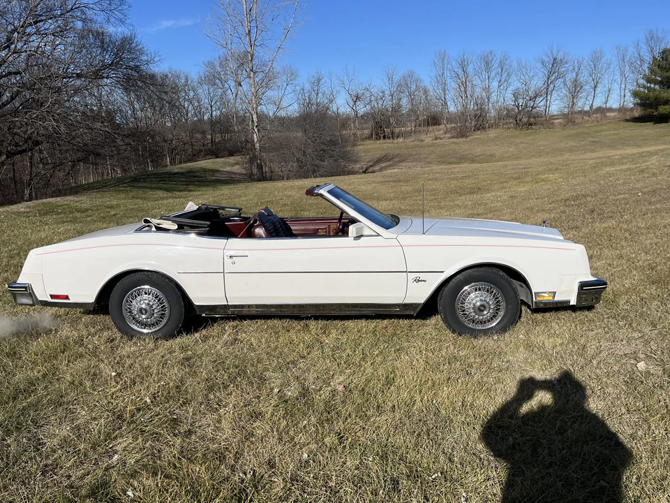 1983 Buick Riviera 4th-7th Gen - Image 3 of 31