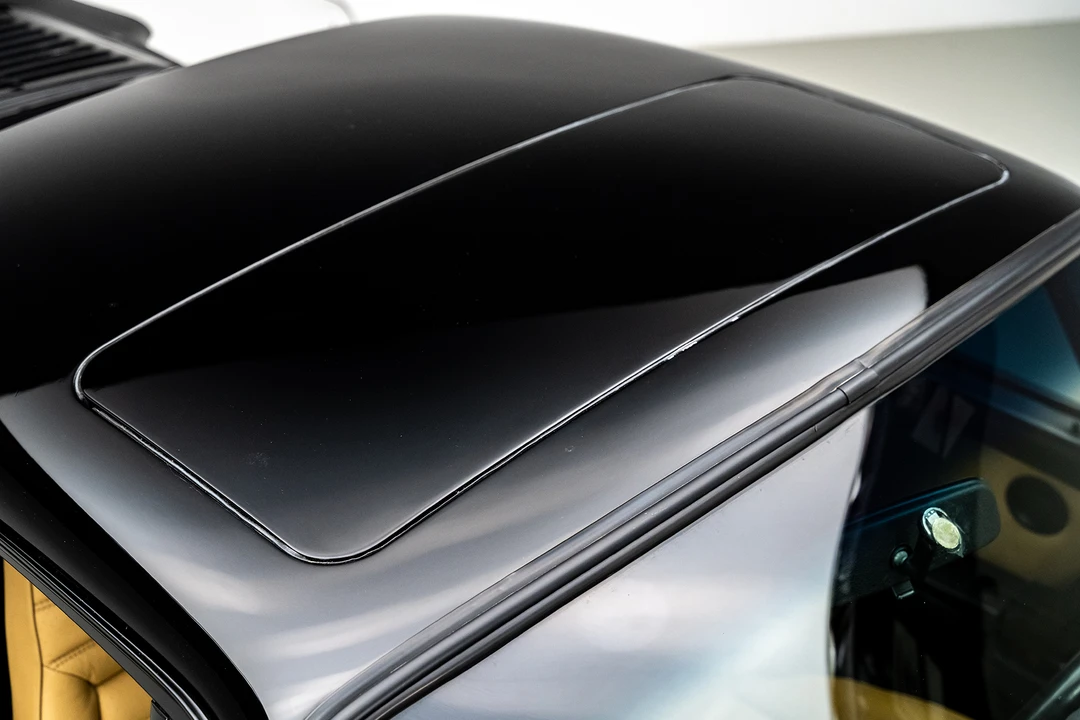 1984 Porsche 911 Carrera 3.2 - Image 28 of 31