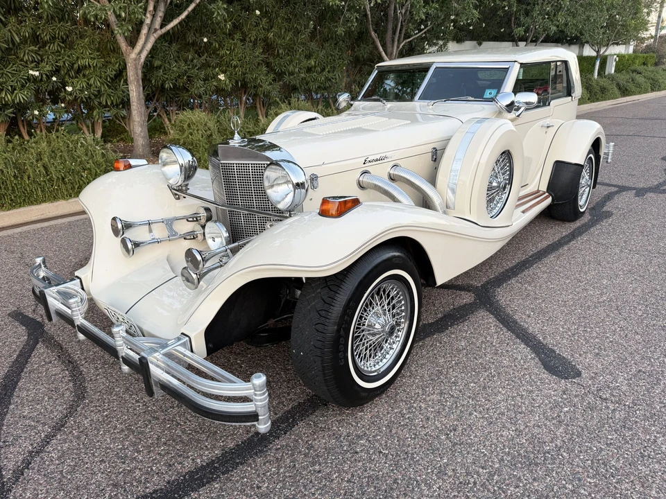 1985 Excalibur - Image 2 of 31