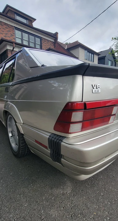 1987 Alfa Romeo 75/Milano - Image 18 of 31
