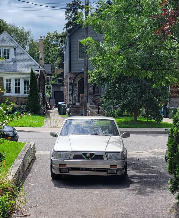 1987 Alfa Romeo 75/Milano - Image 4 of 31