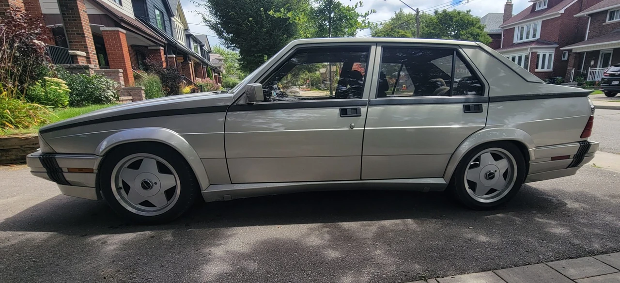 1987 Alfa Romeo 75/Milano - Image 11 of 31
