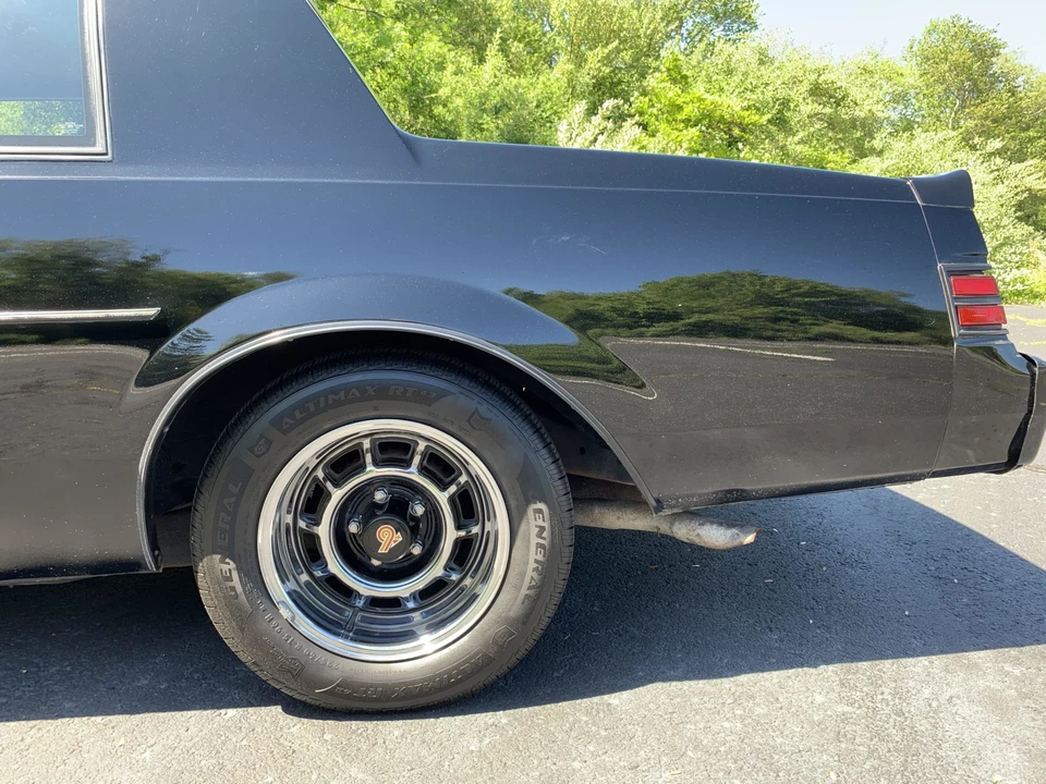 1987 Buick Grand National - Image 29 of 31