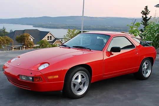 1987 Porsche 928 S4