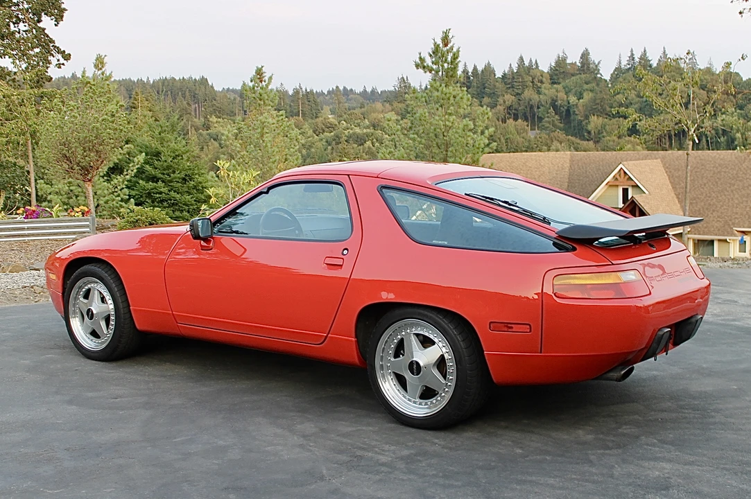 1987 Porsche 928 S4 - Image 11 of 31