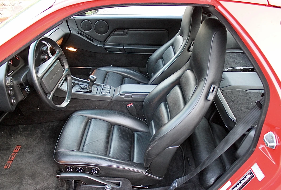 1987 Porsche 928 S4 - Image 30 of 31
