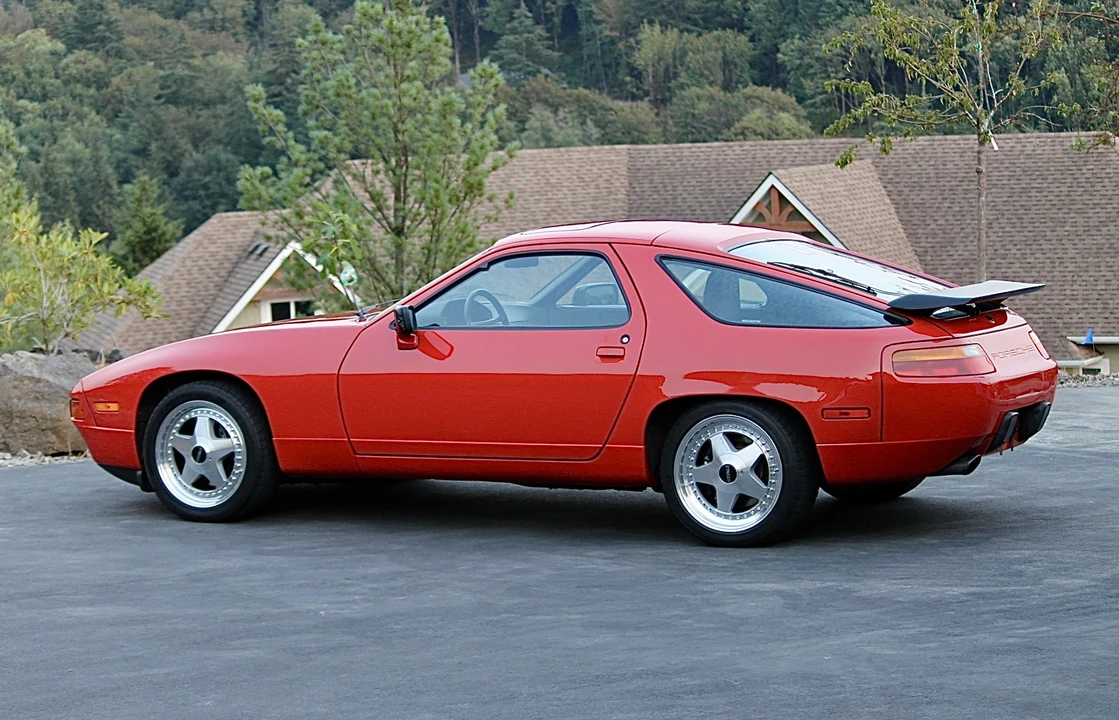 1987 Porsche 928 S4 - Image 10 of 31