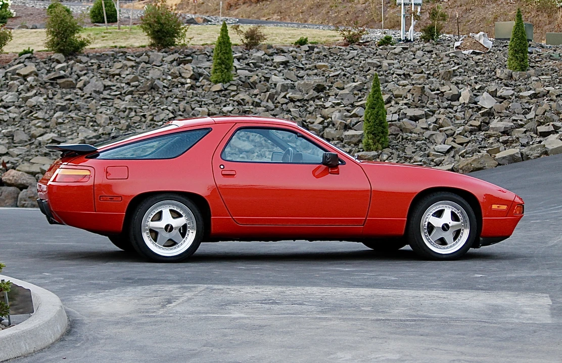 1987 Porsche 928 S4 - Image 18 of 31