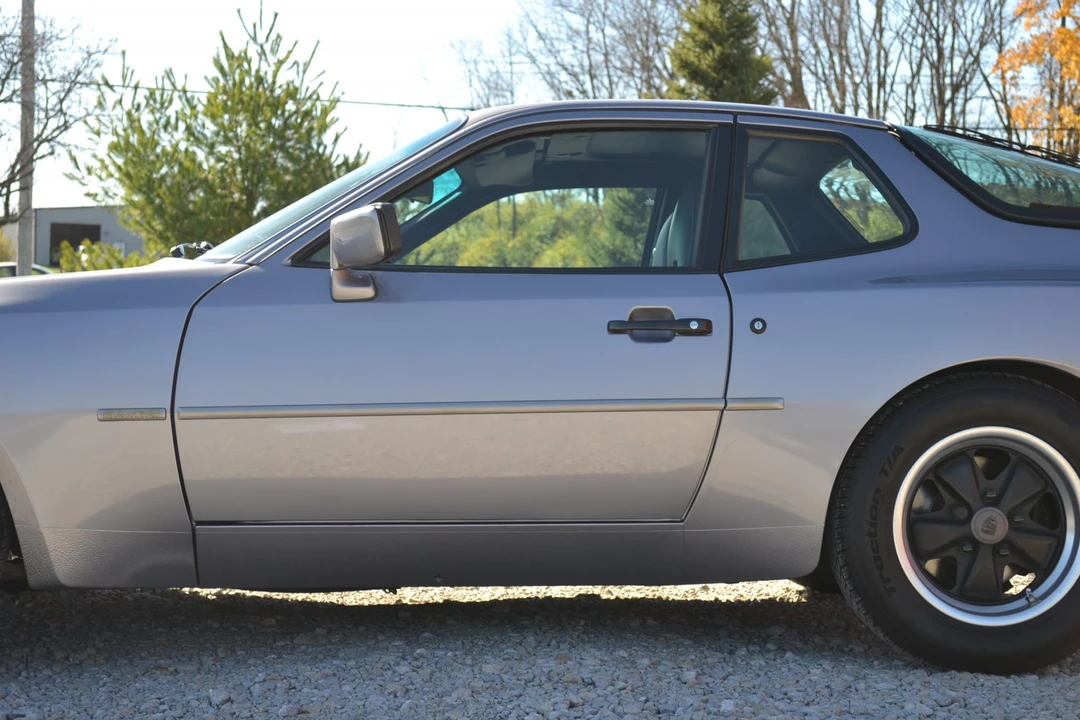 1987 Porsche 944 S - Image 24 of 31