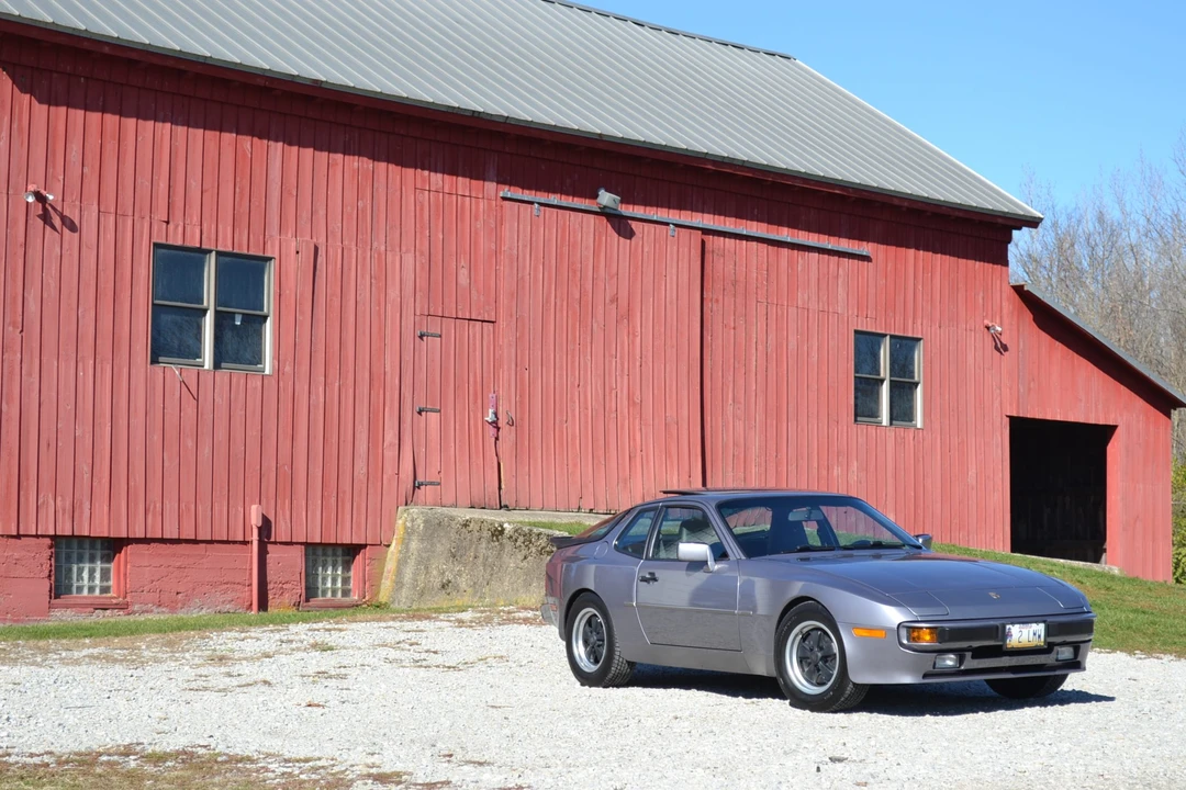 1987 Porsche 944 S - Image 12 of 31