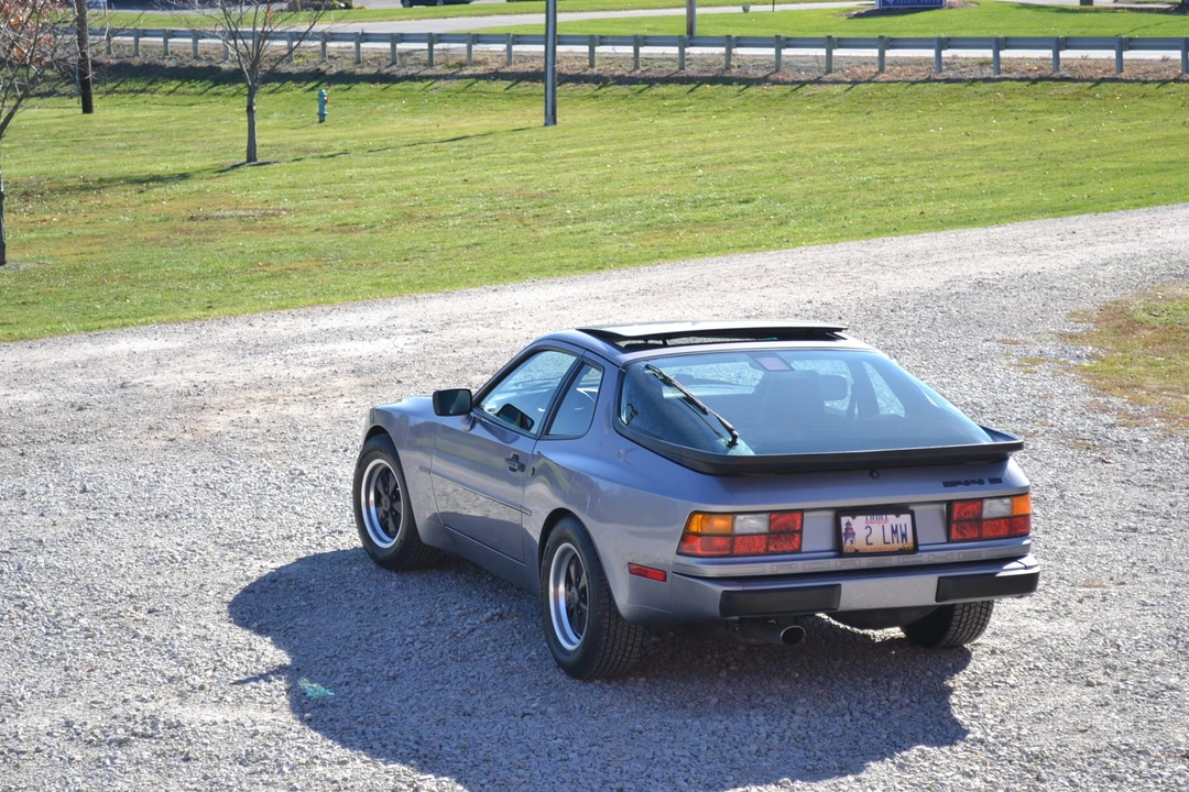 1987 Porsche 944 S - Image 5 of 31