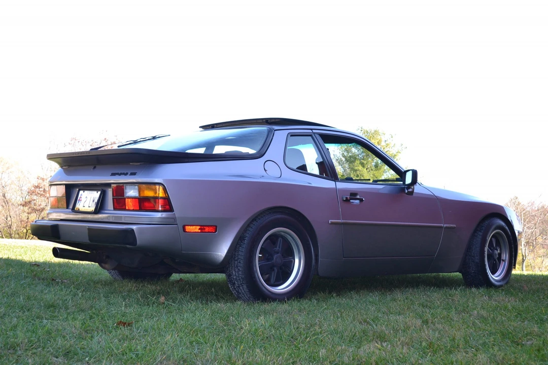 1987 Porsche 944 S - Image 8 of 31