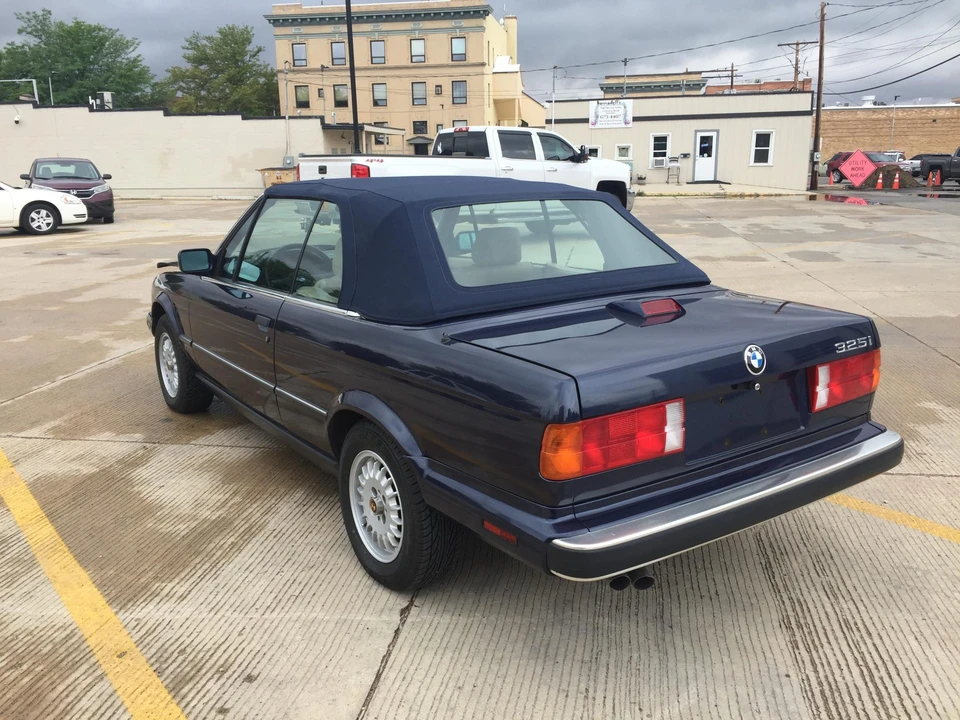 1988 BMW E30 3 Series - Image 18 of 31