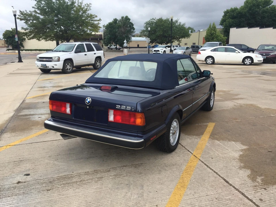 1988 BMW E30 3 Series - Image 24 of 31