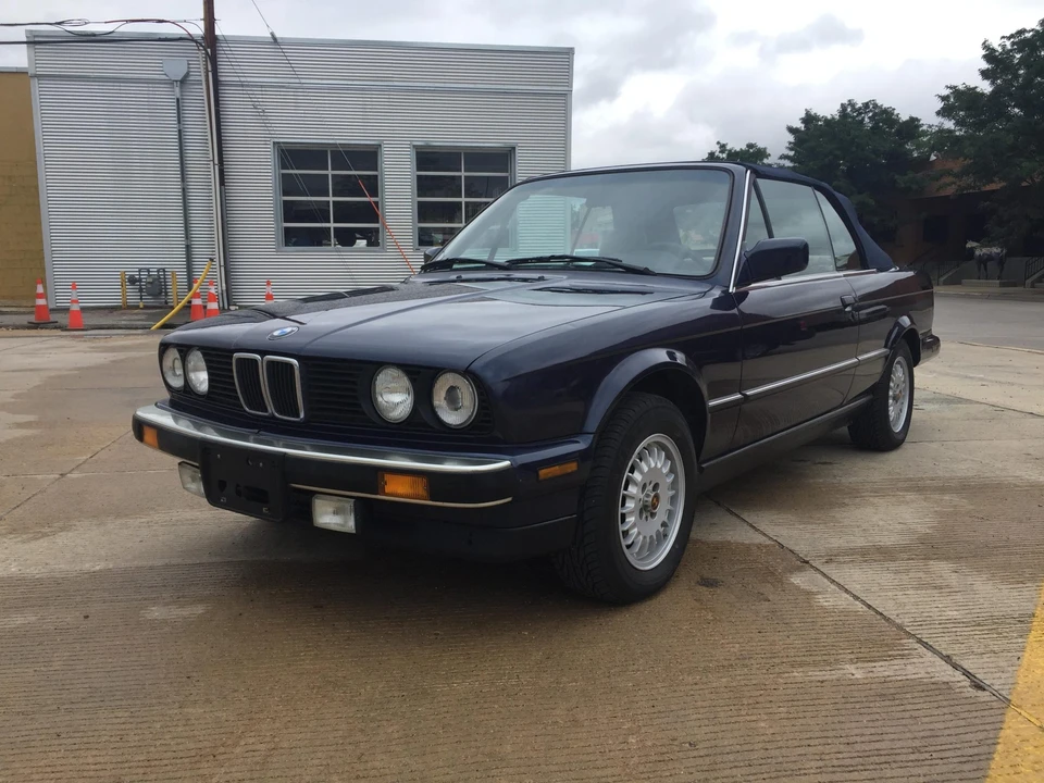 1988 BMW E30 3 Series - Image 13 of 31