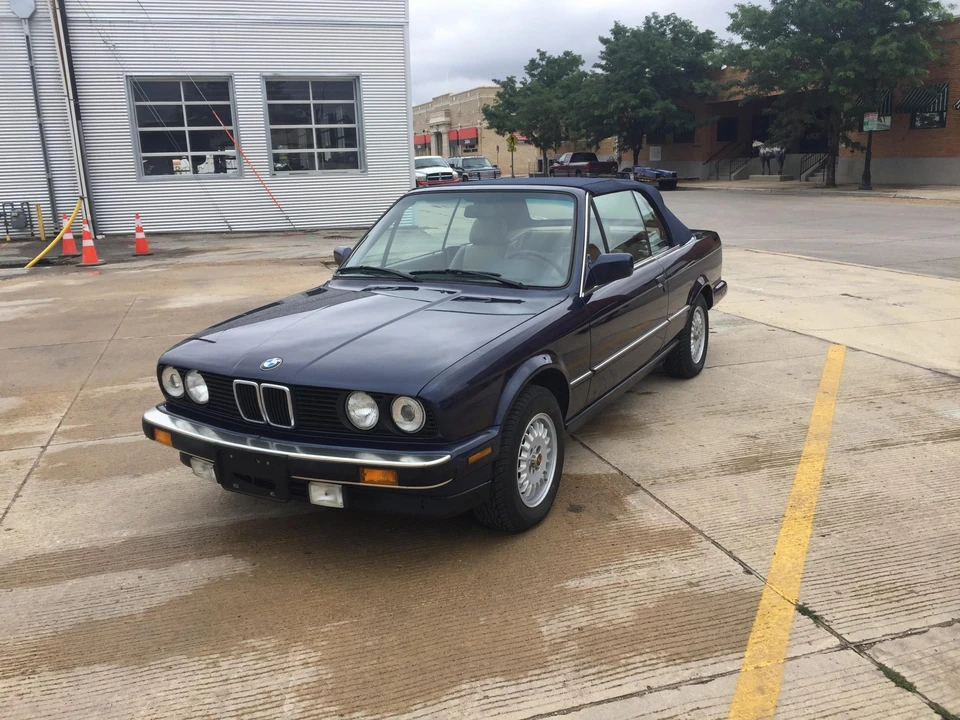 1988 BMW E30 3 Series - Image 11 of 31