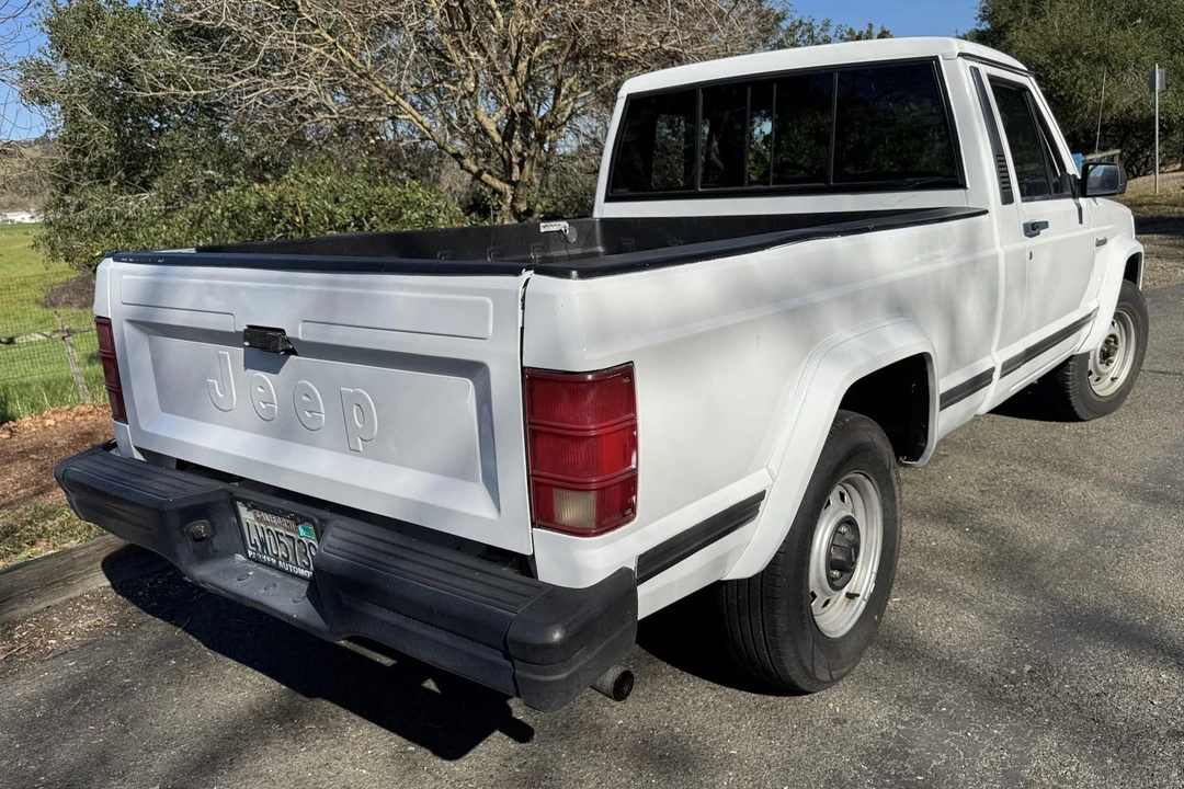 1988 Jeep Comanche - Image 5 of 31