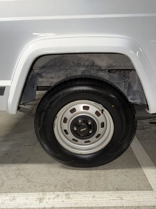 1988 Jeep Comanche - Image 23 of 31