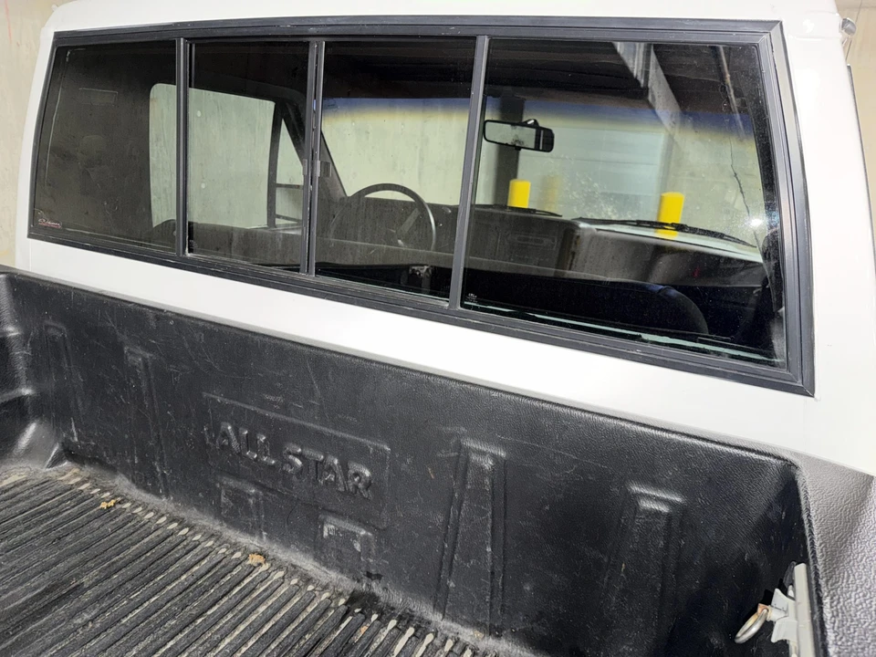 1988 Jeep Comanche - Image 18 of 31