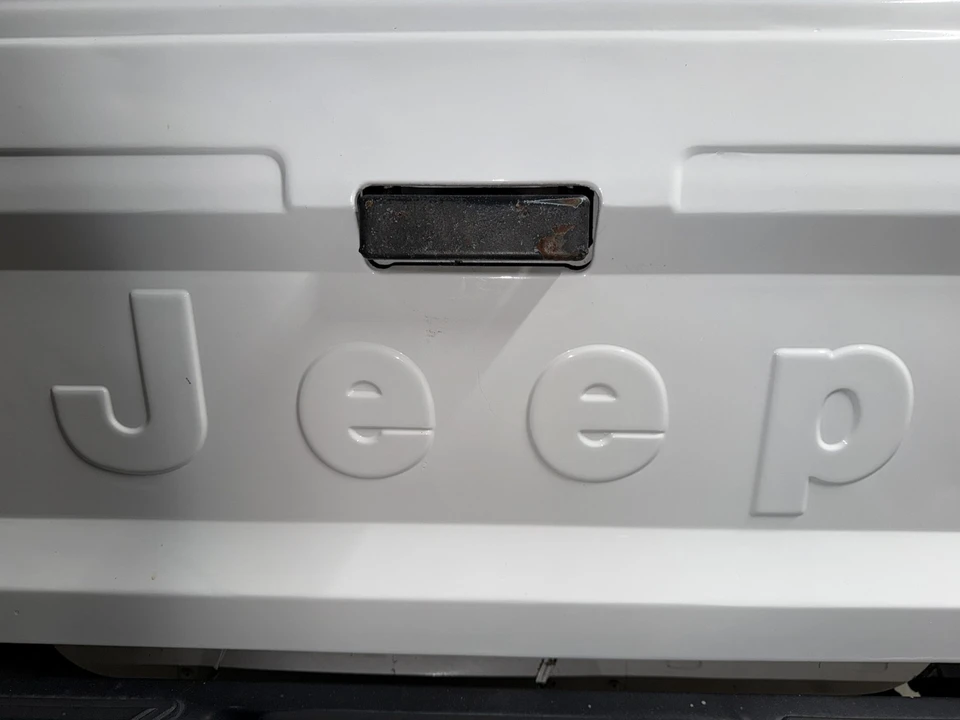 1988 Jeep Comanche - Image 8 of 31