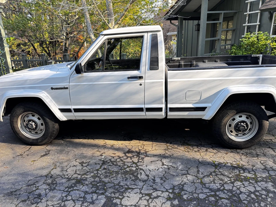 1988 Jeep Comanche - Image 7 of 31