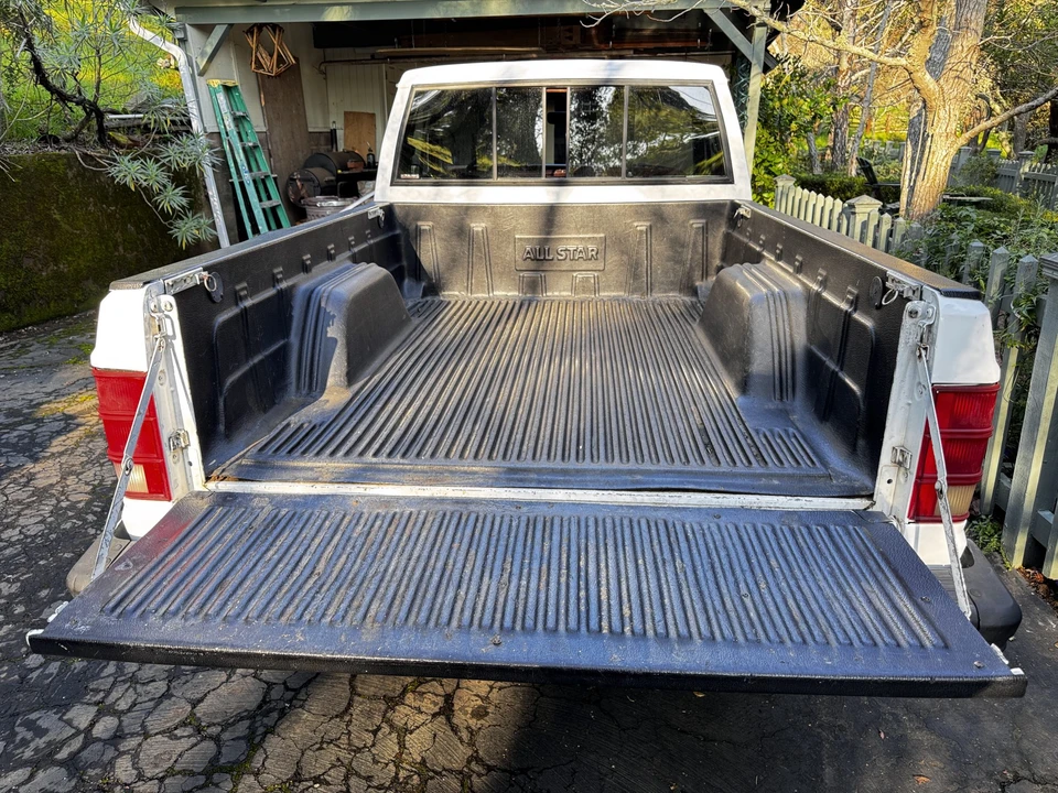 1988 Jeep Comanche - Image 19 of 31